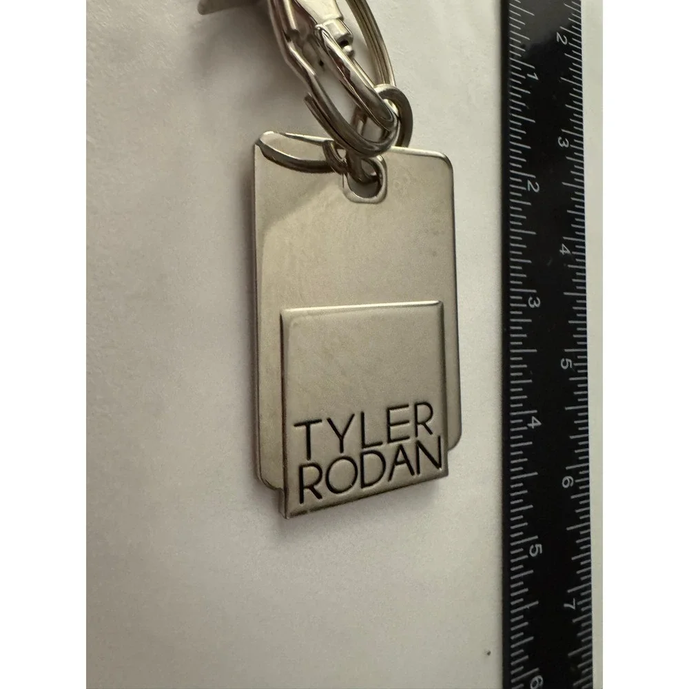 Tyler Rodan Metal Keychain Key Ring Bag Charm Accessory‎ Silver Tone